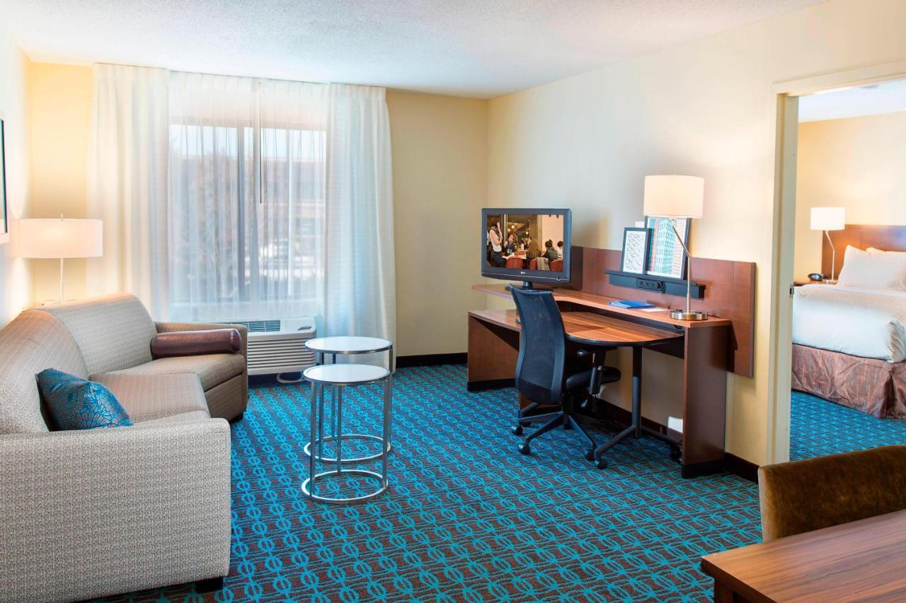 Fairfield Inn & Suites By Marriott Atlanta Buford/Mall Of Georgia Екстериор снимка